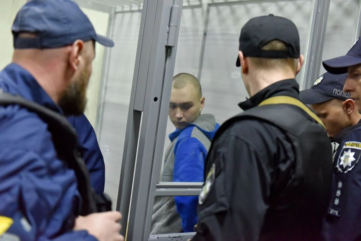 Ισόβια στον 21χρονο Ρώσο στρατιώτη στην πρώτη δίκη για εγκλήματα πολέμου στην Ουκρανία