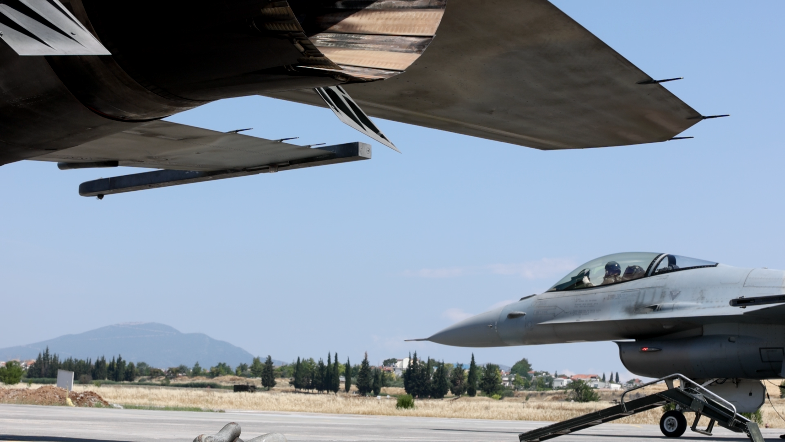 Η διοίκηση της ΕΑΒ ανακοινώνει τις πτήσεις των 2 πρώτων F-16 Viper  καταθέτοντας αγωγή ύψους 532.000 ευρώ κατά εργαζομένων!