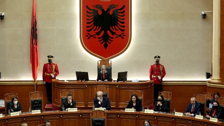 Αλβανία: Πρόεδρος ο αρχηγός των ενόπλων δυνάμεων