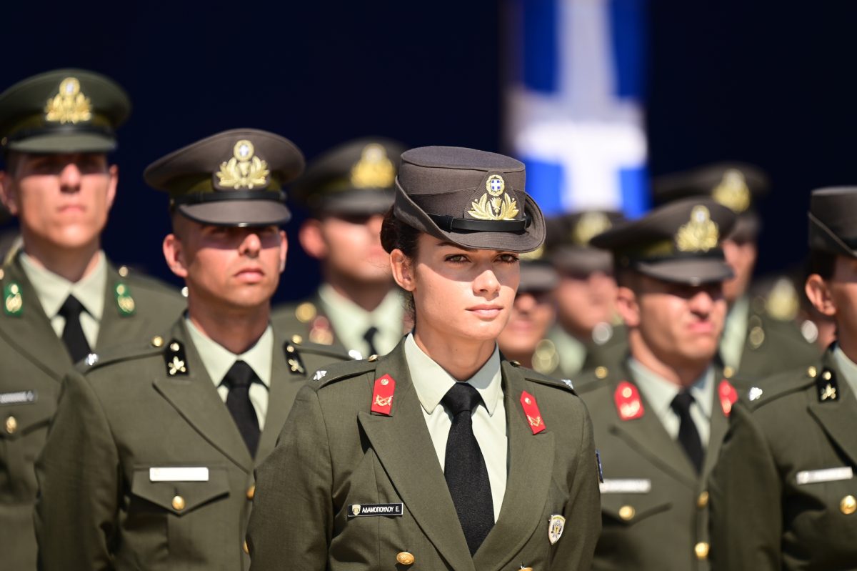 Αύξηση μισθού στρατιωτικών 2023: Για ποιους και πόση - Τι λέει το νομοσχέδιο