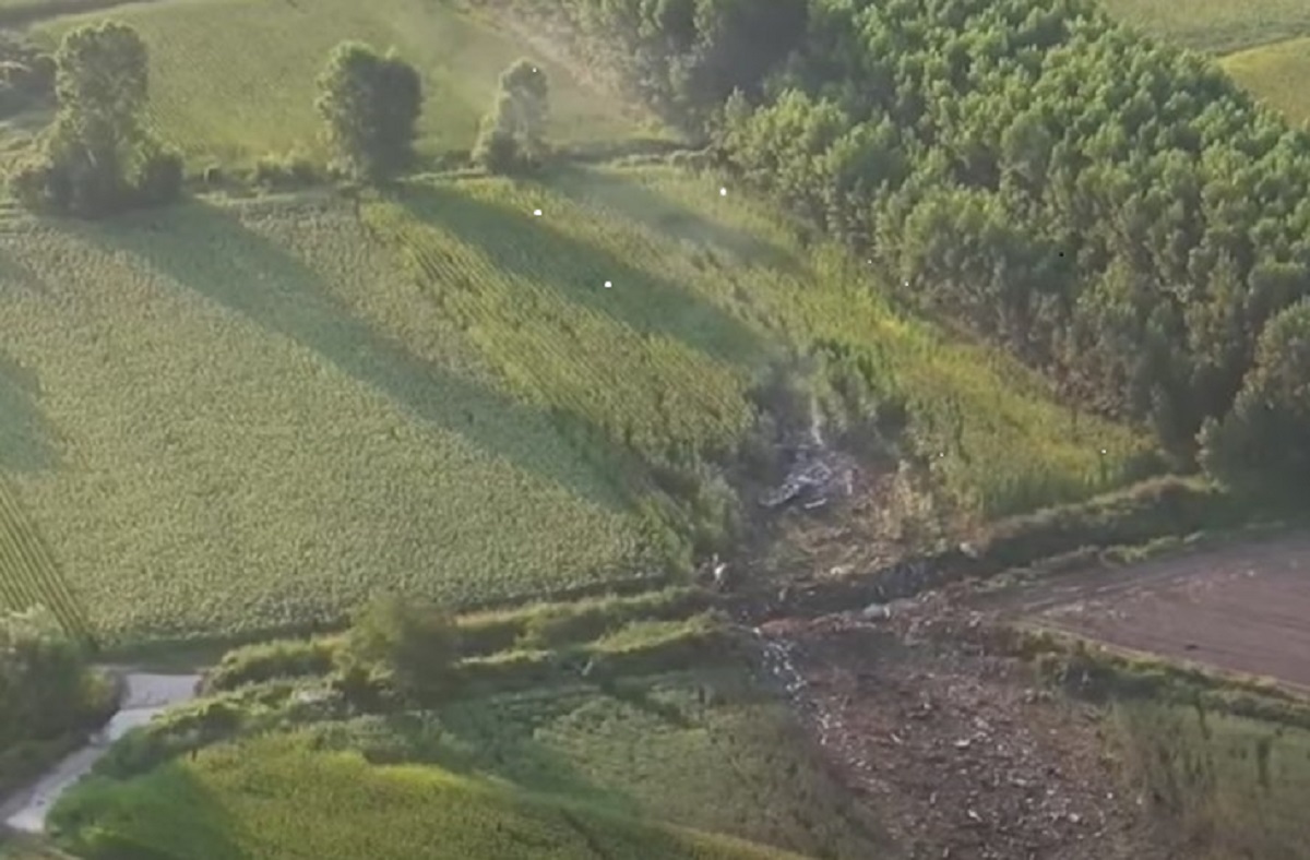 Πτώση Antonov-12 στην Καβάλα: Βίντεο drone από την περιοχή της συντριβής