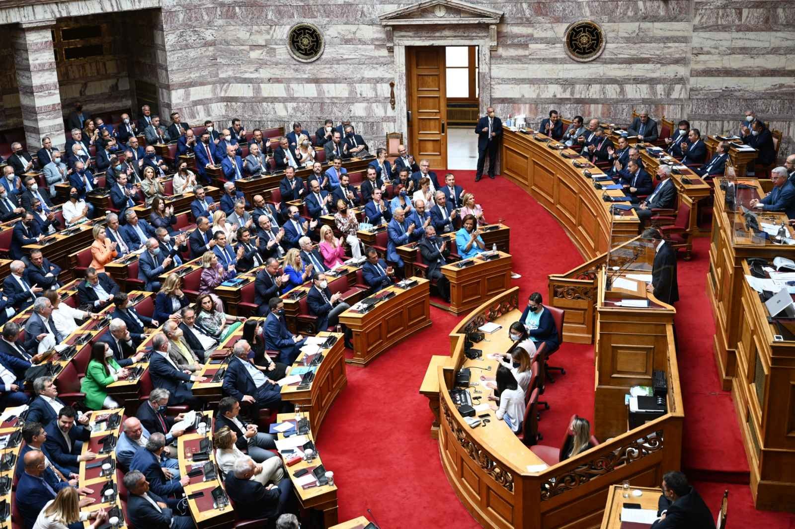 Βουλή: Οι τοποθετήσεις των εισηγητών των κομμάτων στο νομοσχέδιο για τον Τύπο