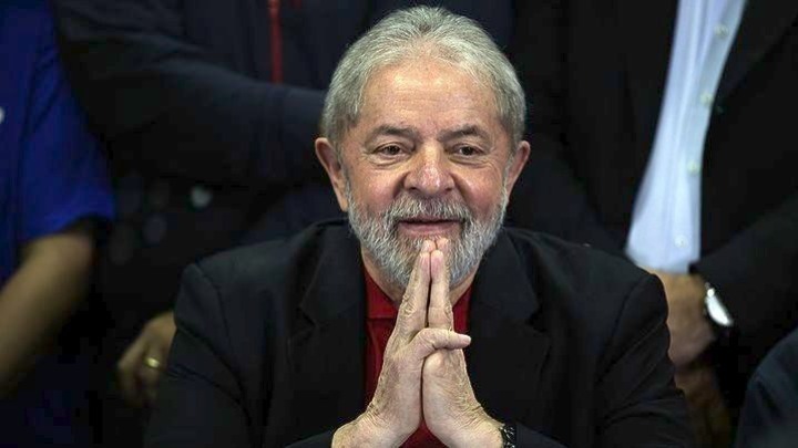 Ο Βραζιλιάνος πρόεδρος Λούλα καλεί τις ΗΠΑ να σταματήσουν να ενθαρρύνουν τη σύρραξη στην Ουκρανία