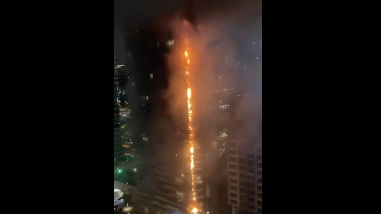 Πύρινη κόλαση στην Κωνσταντινούπολη! Στις φλόγες ουρανοξύστης-Βίντεο