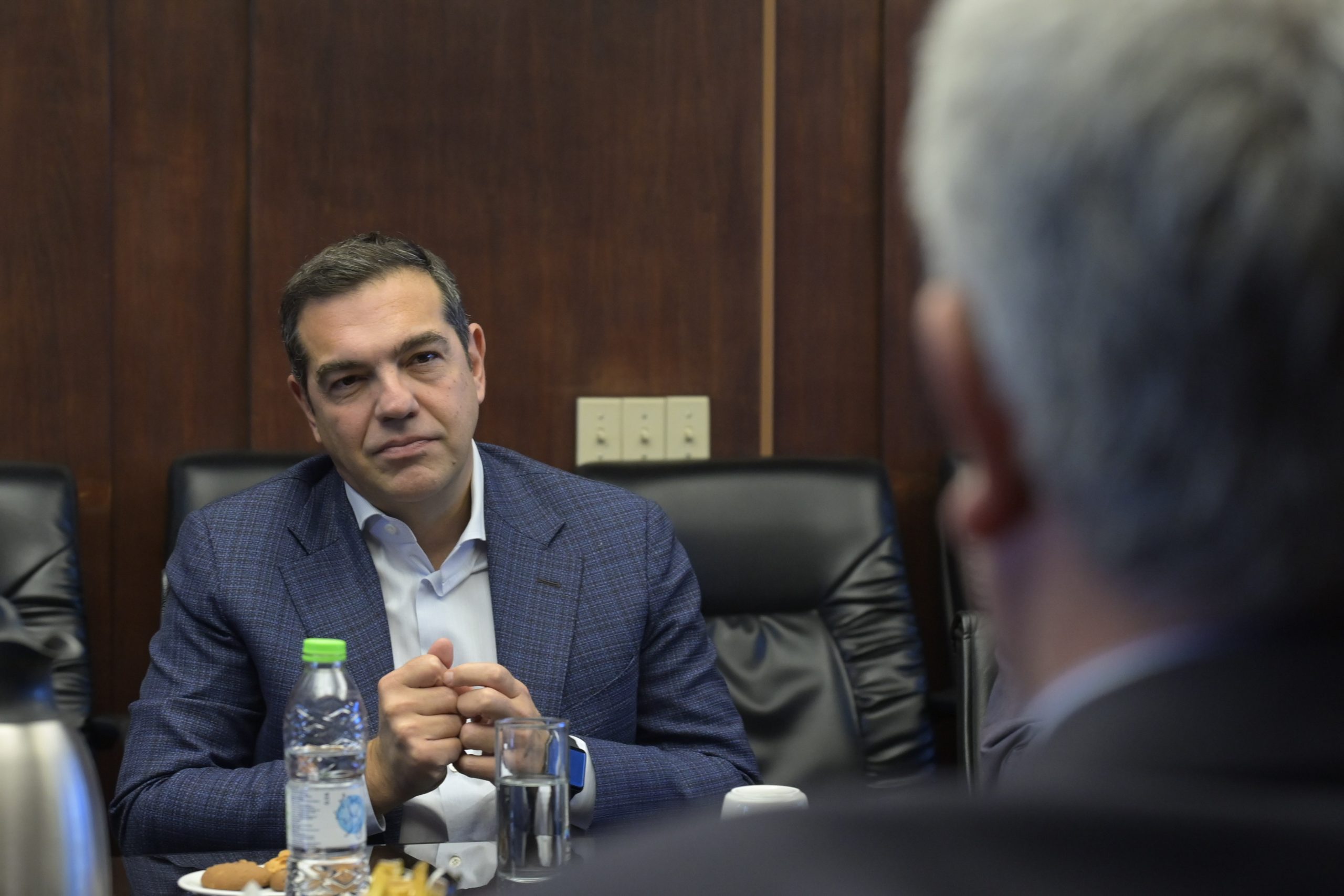 ΥΠΟΙΚ: Ο κ. Τσίπρας νομίζει ότι απευθύνεται σε Λωτοφάγους - Η κυβέρνηση του απαξίωσε την αμυντική βιομηχανία