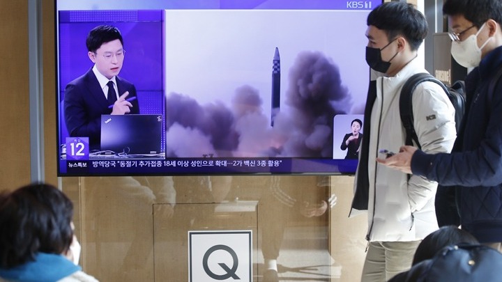 Βόρεια Κορέα: Εκτόξευσε πύραυλο που έπεσε εντός ΑΟΖ της Ιαπωνίας