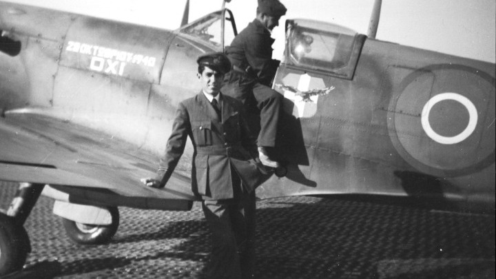 Κωνστ. Χατζηλάκος: Ο τελευταίος αεροπόρος της γενιάς του '40