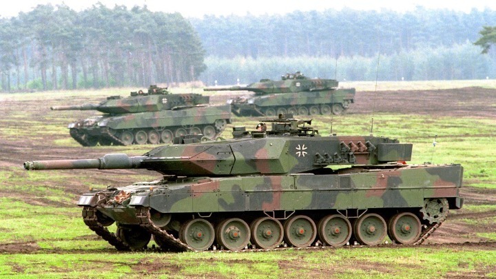Η Γερμανία στον πόλεμο! Ο Σολτς δίνει άρματα μάχης στην Ουκρανία!