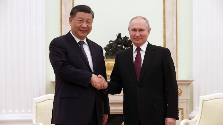 Ο Πούτιν συζητά το σχέδιο της Κίνας για ειρηνευτικό σχέδιο στην Ουκρανία