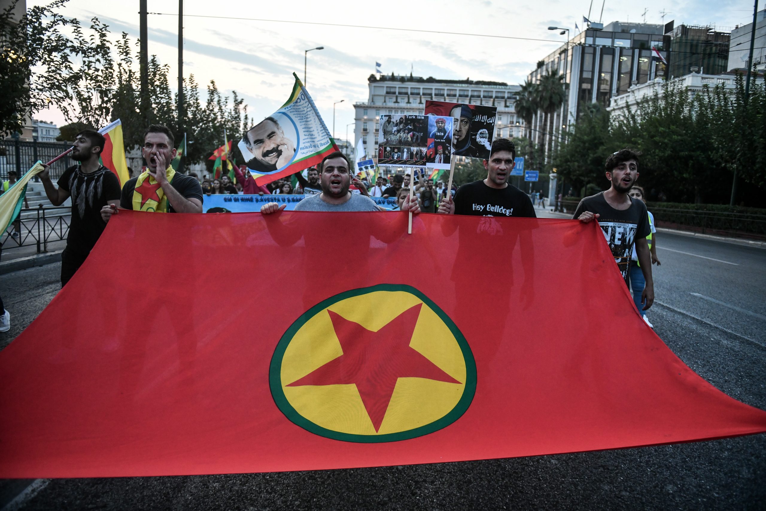 Ευρωβουλευτές του ΣΥΡΙΖΑ έθεσαν το θέμα των μαζικών συλλήψεων Κούρδων στην Τουρκία