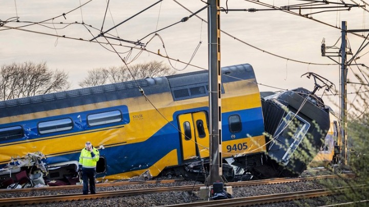 Ολλανδία: Εκτροχιασμός τρένου με έναν νεκρό