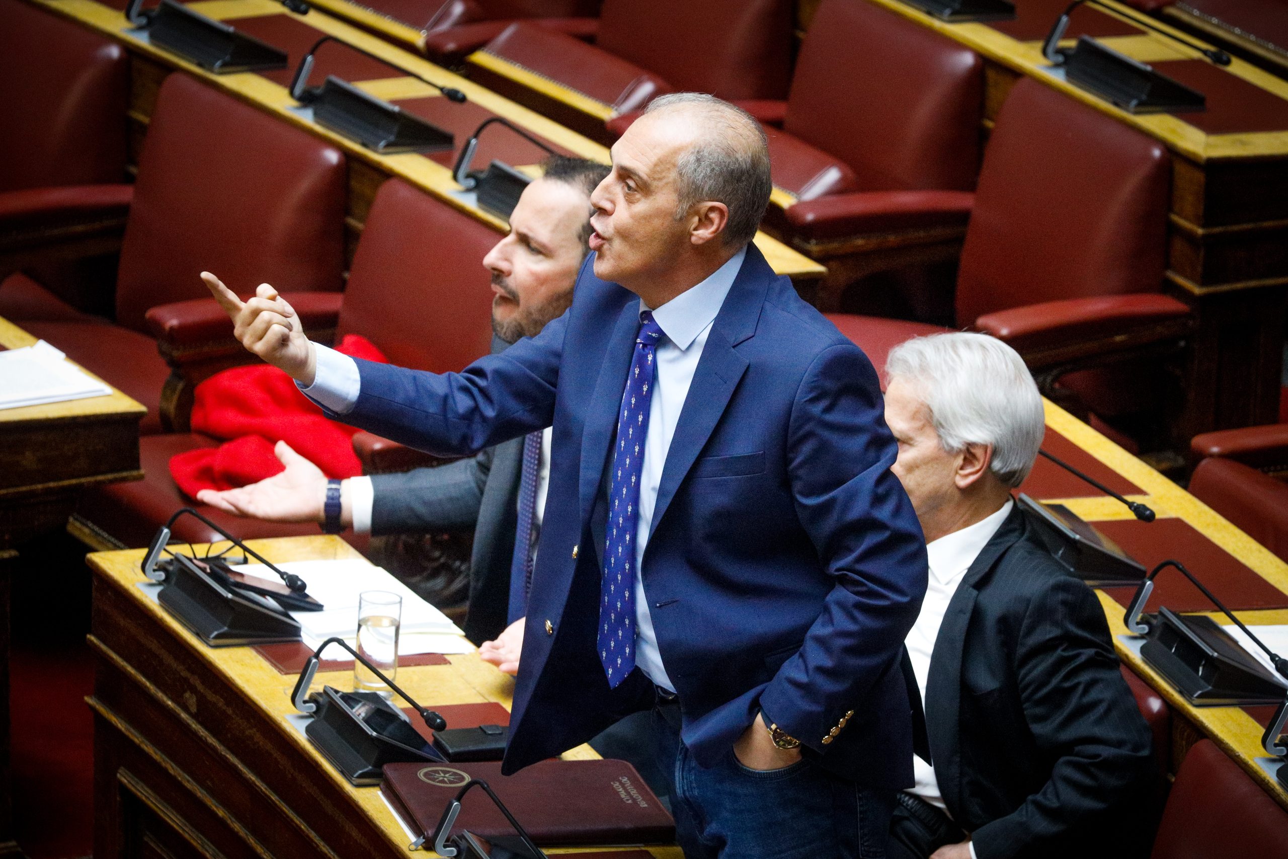 Ο Βελόπουλος θέτει θέμα «παράνομης κυβέρνησης Μητσοτάκη» γιατί δεν είπε προεκλογικά «όσα κάνει τώρα με την Τουρκία»