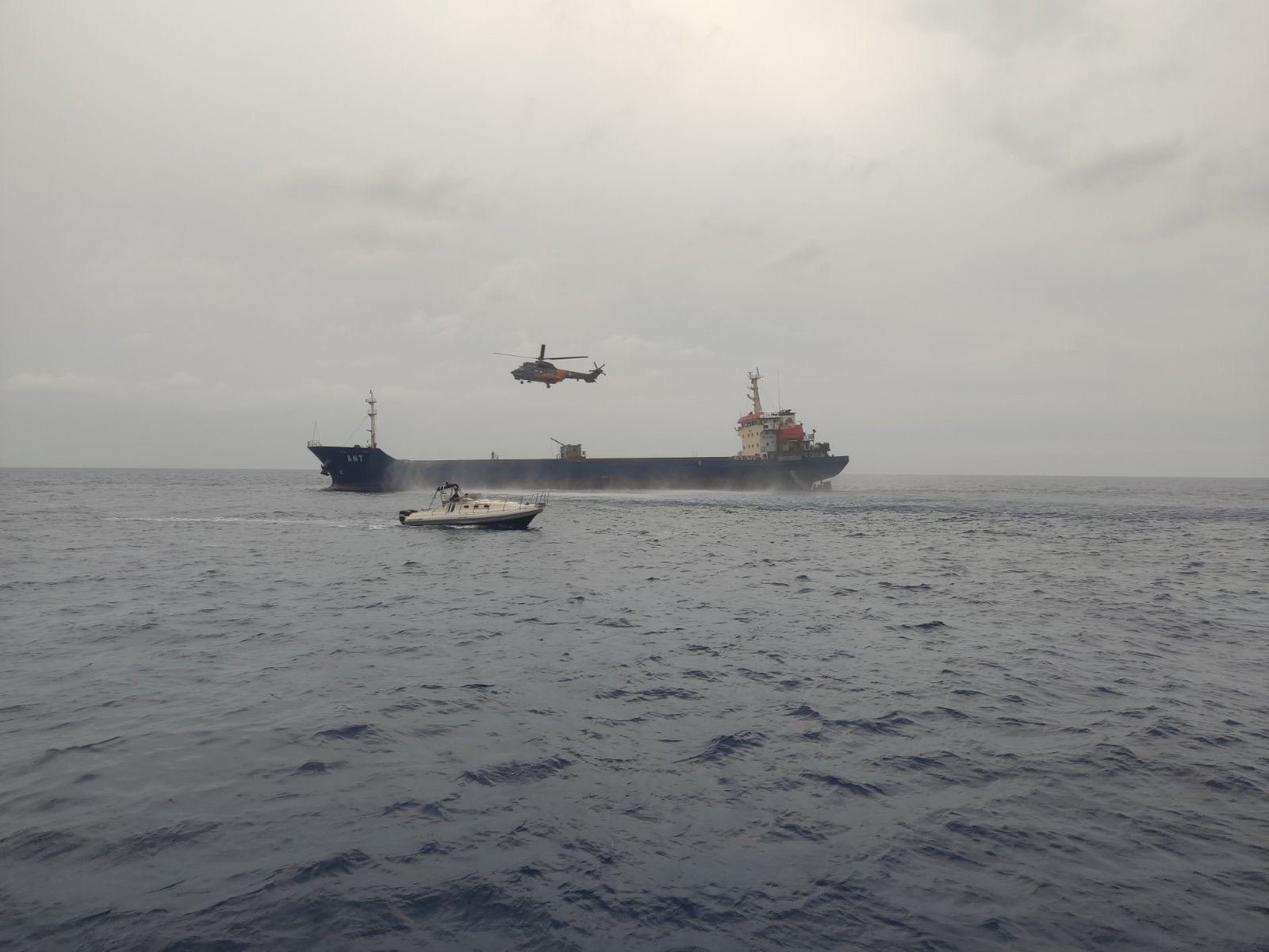 Σύγκρουση πλοίων στη Χίο: Ερευνα και διάσωση υπό την ... εποπτεία του τουρκικού Λιμενικού