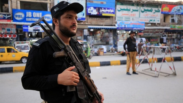 Πακιστάν: Τουλάχιστον 44 νεκροί και 130 τραυματίες από βομβιστική επίθεση αυτοκτονίας 