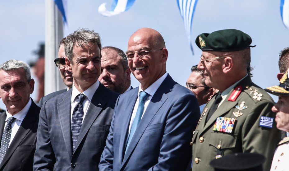 Ο ΥΕΘΑ Νίκος Δένδιας σε δύσκολη θέση με την συμμετοχή εν ενεργεία στρατιωτικού σε κομματικές εκλογές