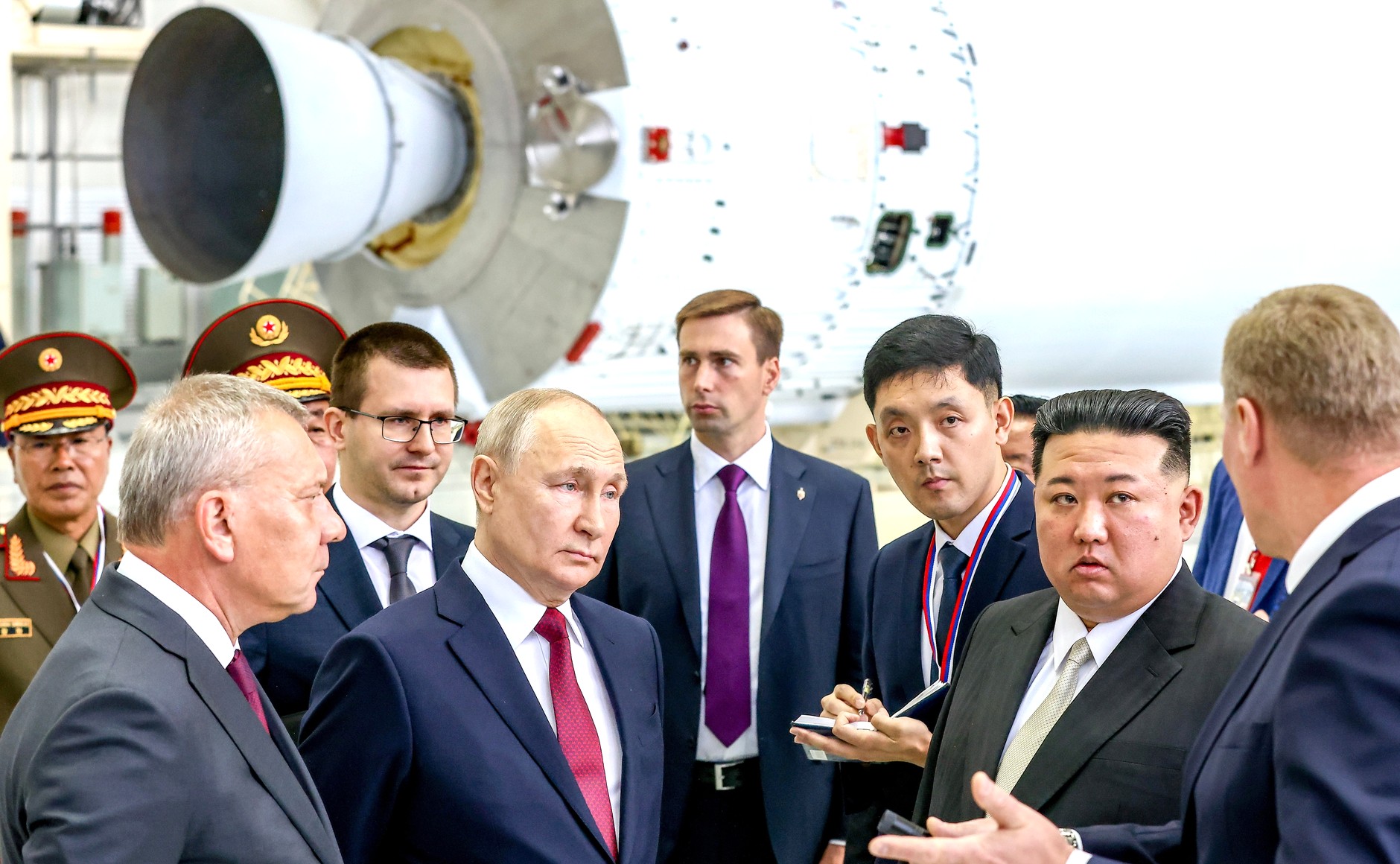 Στο Βλαδιβοστόκ ο Κιμ Γιονγκ Ουν είδε ρωσικούς υπερηχητικούς πυραύλους
