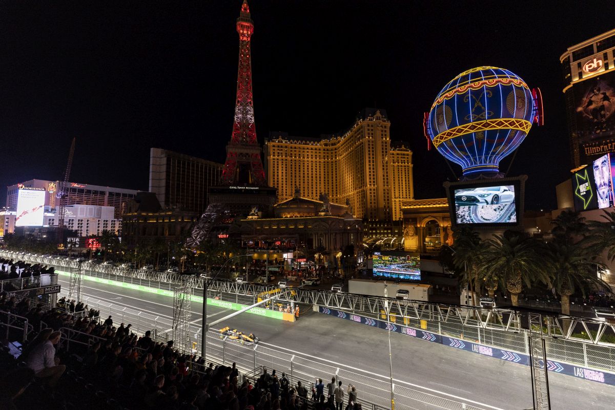 F1 Las Vegas: Πού στοχεύει το «ουάου» σκηνικό στο Sin City