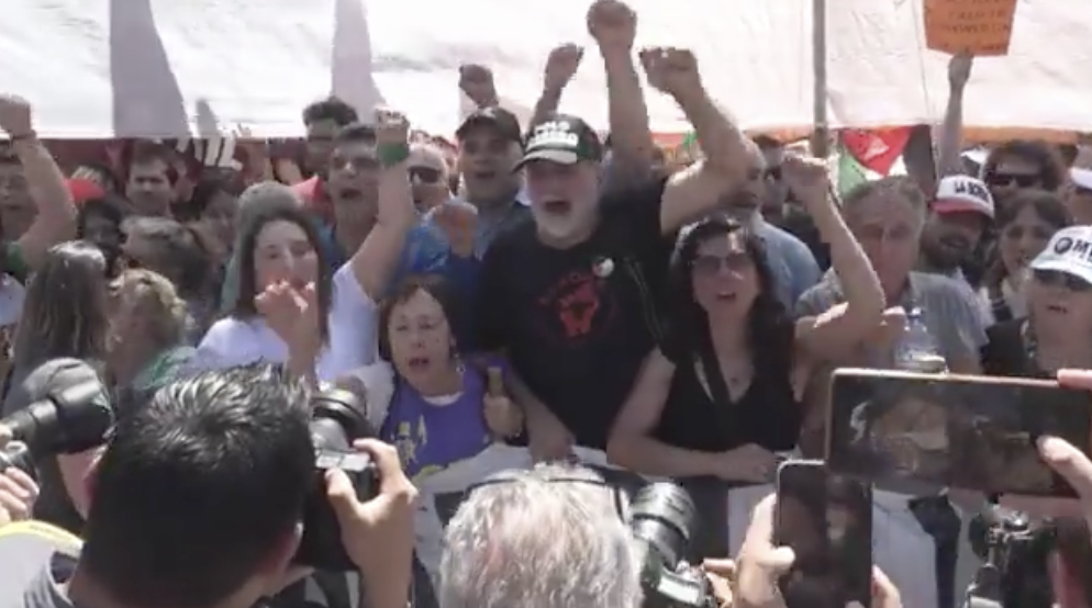 Αργεντινή: Χιλιάδες άνθρωποι στους δρόμους εναντίον της μαζικής «απορρύθμισης» που προωθεί  ο Μιλέι
