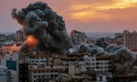 Το Ισραήλ βομβάρδισε προσφυγικό καταυλισμό, 20 νεκροί