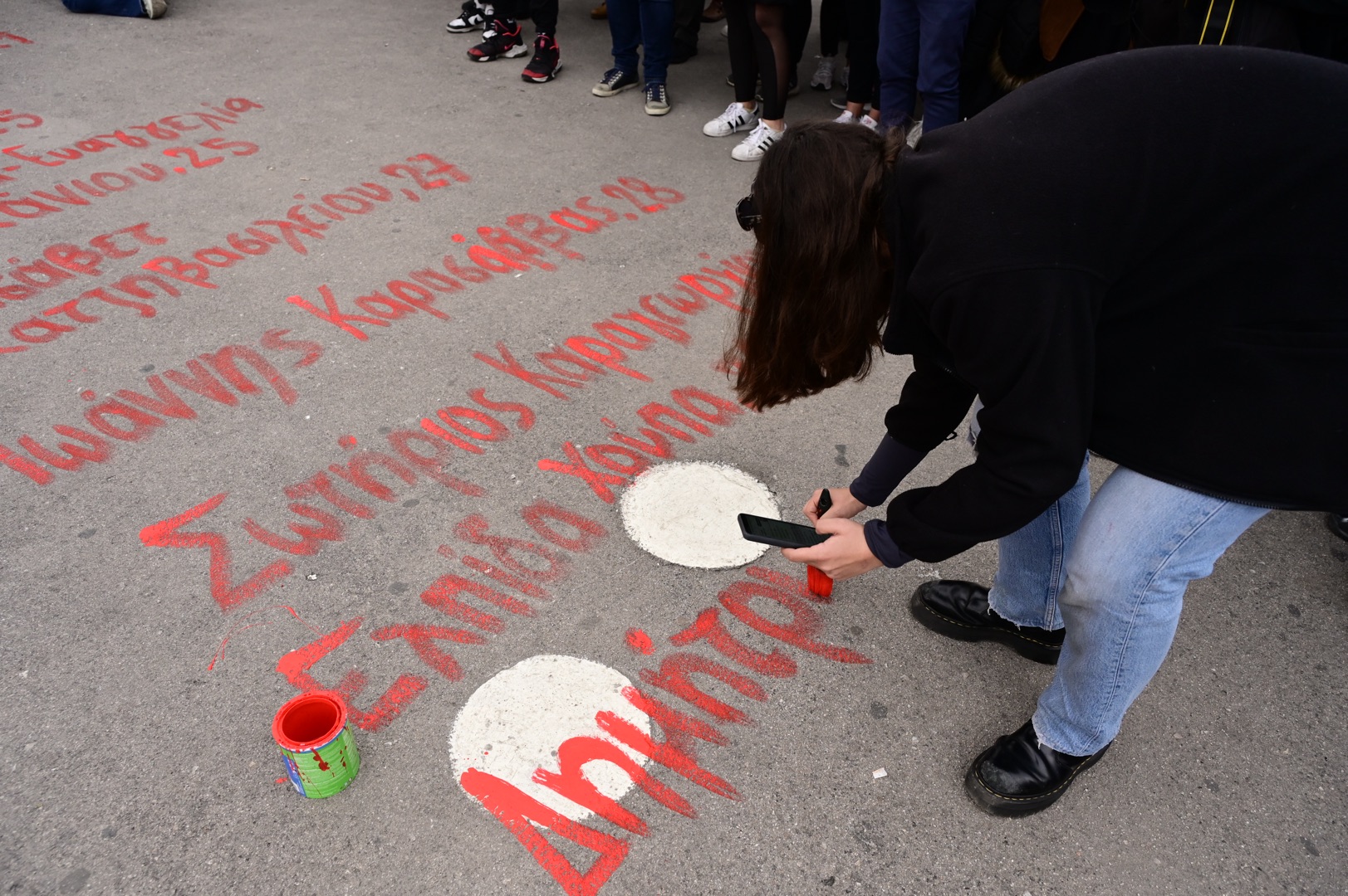 Ξεπέρασαν το 1 εκατομμύριο οι υπογραφές στο ψήφισμα Καρυστιανού και η κυβέρνηση δεν μπορεί να κάνει ότι δεν καταλαβαίνει