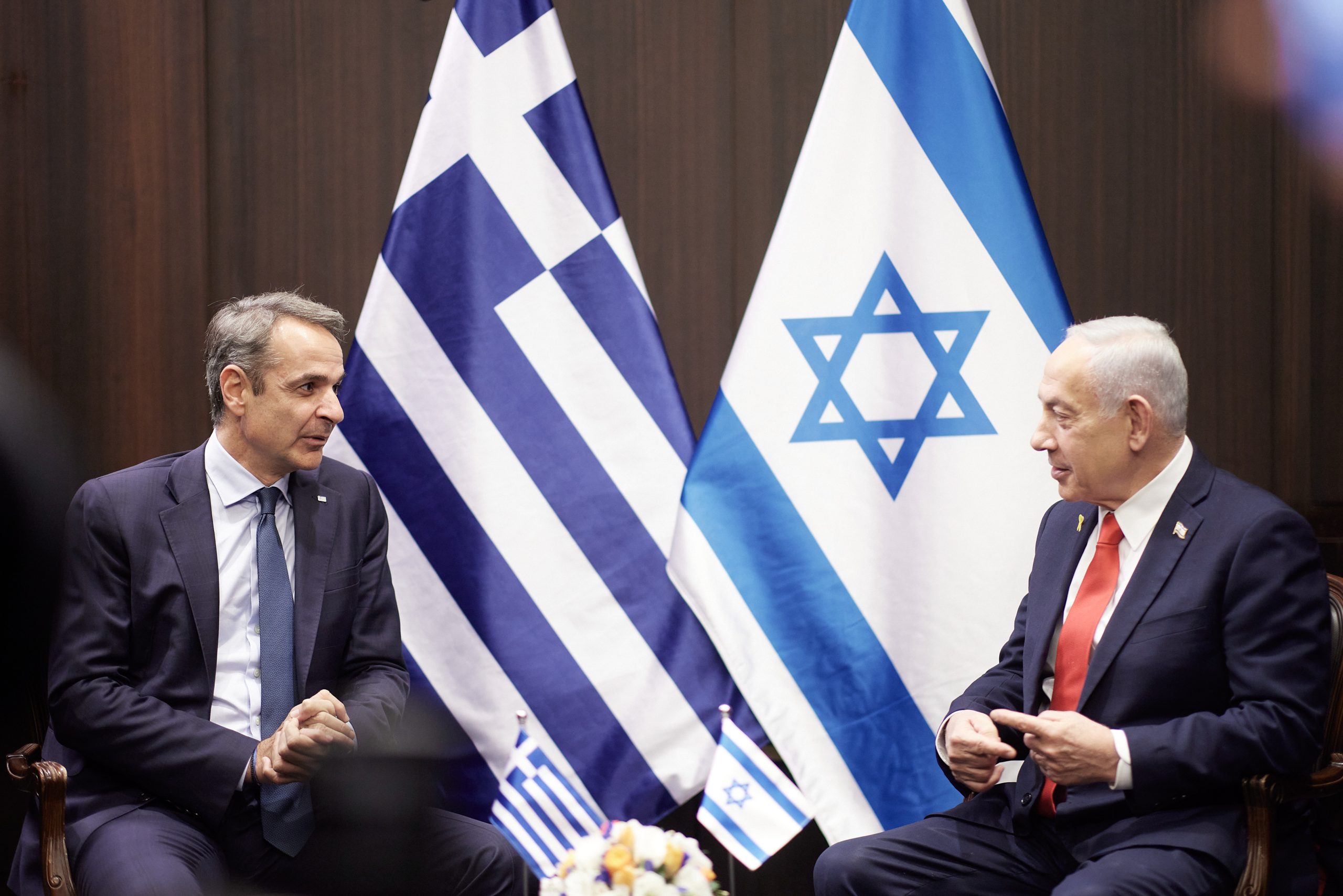 Διεθνές Δίκαιο και συνάντηση με τον Νετανιάχου ο Κυρ. Μητσοτάκης....